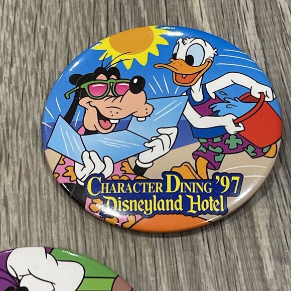 Disney Character Dining Set Of 3 Buttons Pin Donald Mighty Goofy Hotels PB13 - Picture 3 of 4
